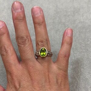 Elegant Green Stone Silver Ring